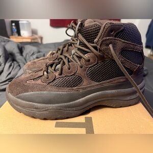 Yeezy desert boot (oil)